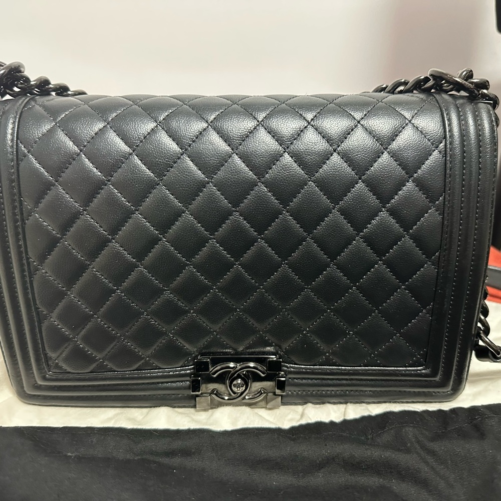 Authentic Rare Chanel Boy Bag So Black Caviar New Medium
